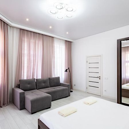 Romari Апартаменти Куліша 41 Lviv Bagian luar foto